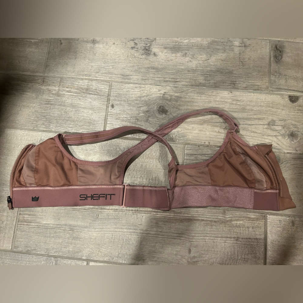 SHEFIT Ultimate High Impact Fully-Adjustable Sports Bra